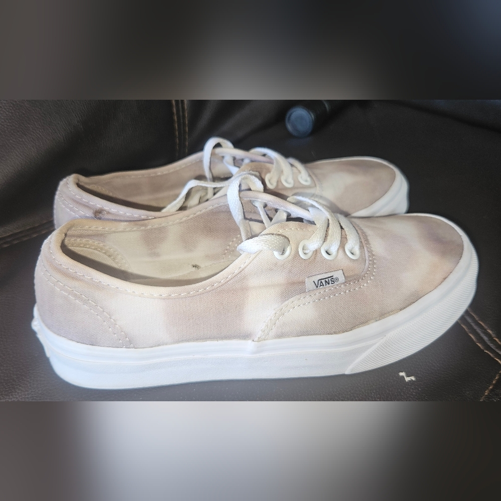 VANS Lace Up Low Top Sneakers Tie Dye Canvas Sneakers Women's size 6.5 Shoes